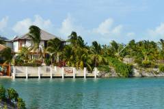 Leeward canal homes