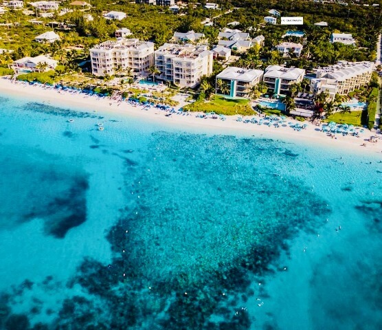 Coral Gradens Reef snorkeling in Turks and Caicosios